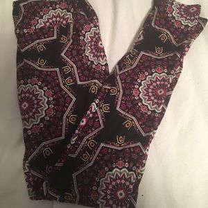 New Without Tags Lularoe Leggings (OS)